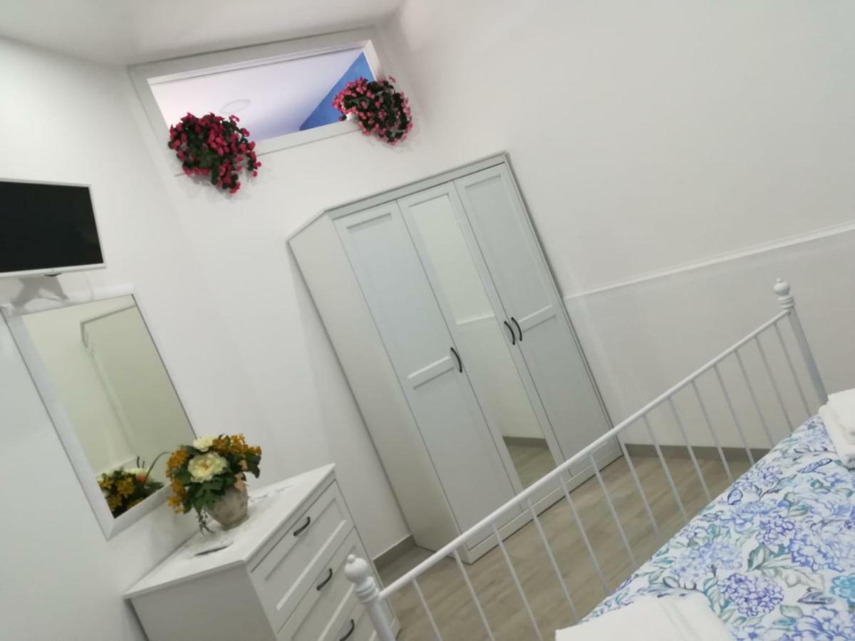 Holiday House Lual 阿杰罗拉 外观 照片